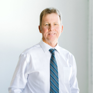 Kelly Harris Broker Headshot